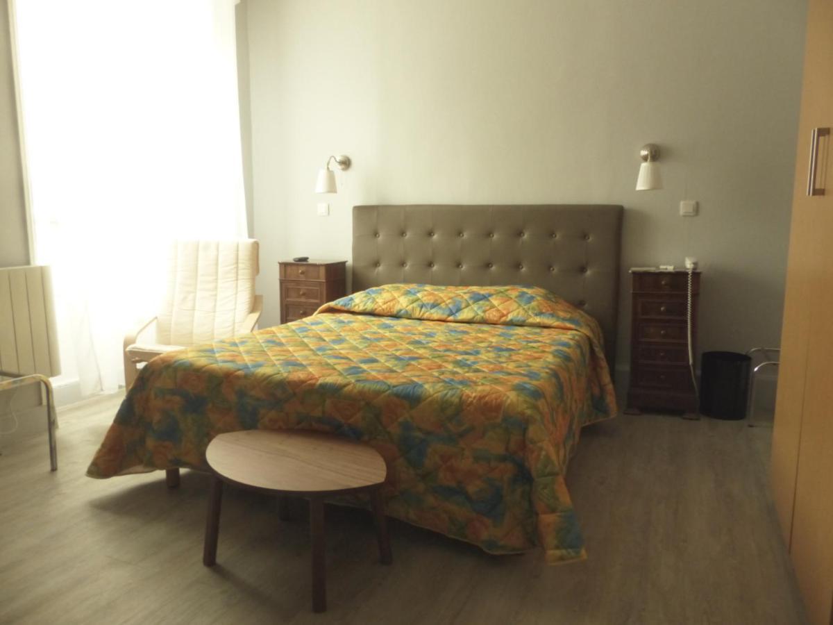 Hotel Des Thermes Bourbon-lʼArchambault Eksteriør bilde